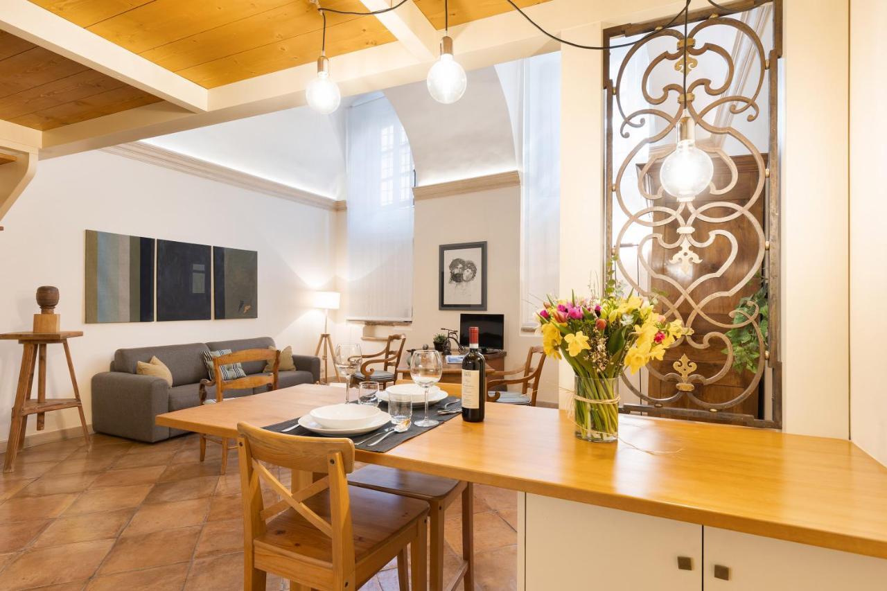 Rome As You Feel - Charming Loft Campitelli In Navona Bagian luar foto