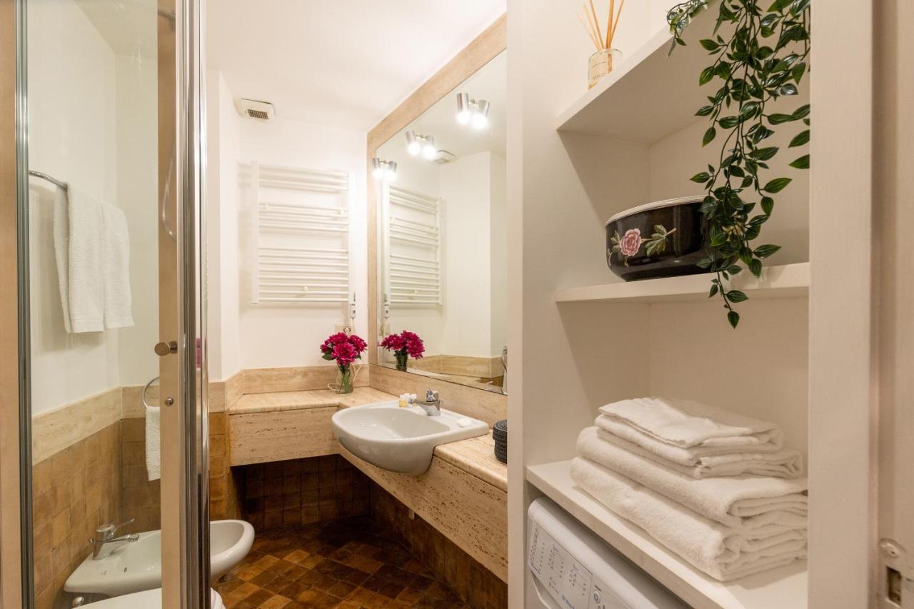 Rome As You Feel - Charming Loft Campitelli In Navona Bagian luar foto