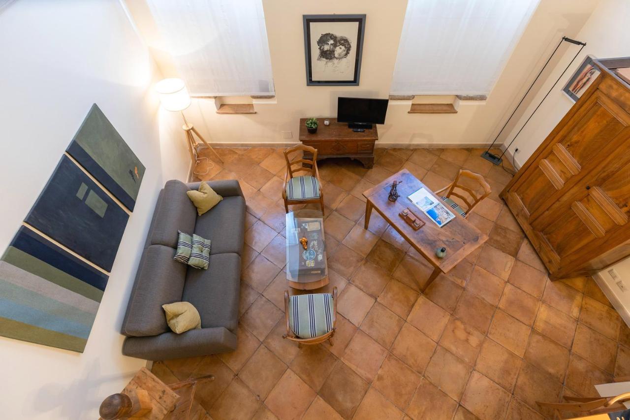Rome As You Feel - Charming Loft Campitelli In Navona Bagian luar foto