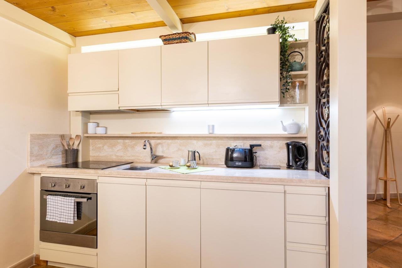 Rome As You Feel - Charming Loft Campitelli In Navona Bagian luar foto
