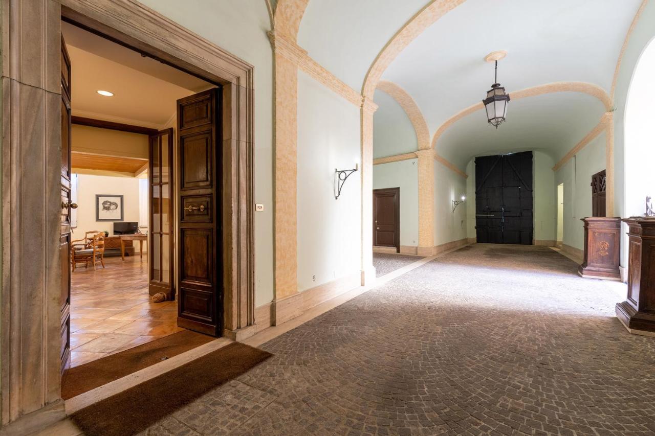 Rome As You Feel - Charming Loft Campitelli In Navona Bagian luar foto